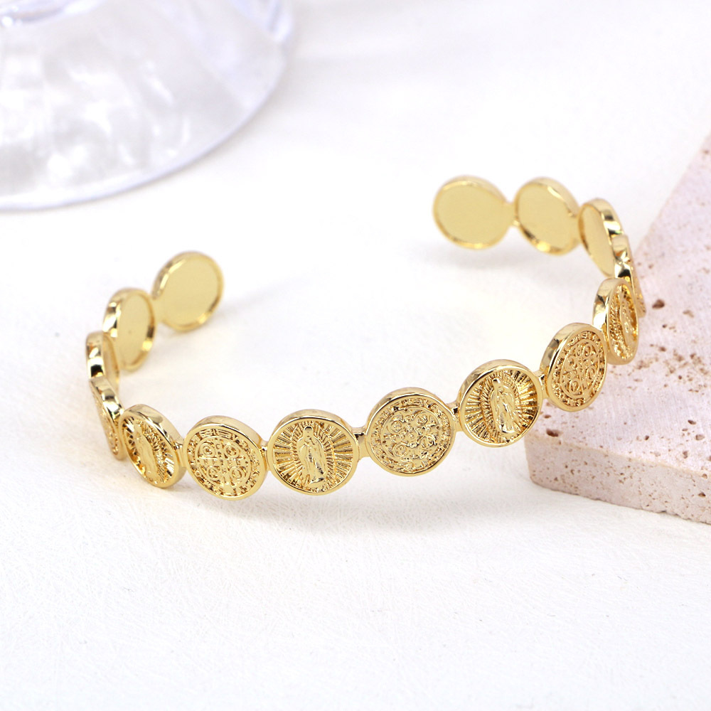 Retro Fashion Simple Gold-plated Adjustable Copper Bracelet display picture 4