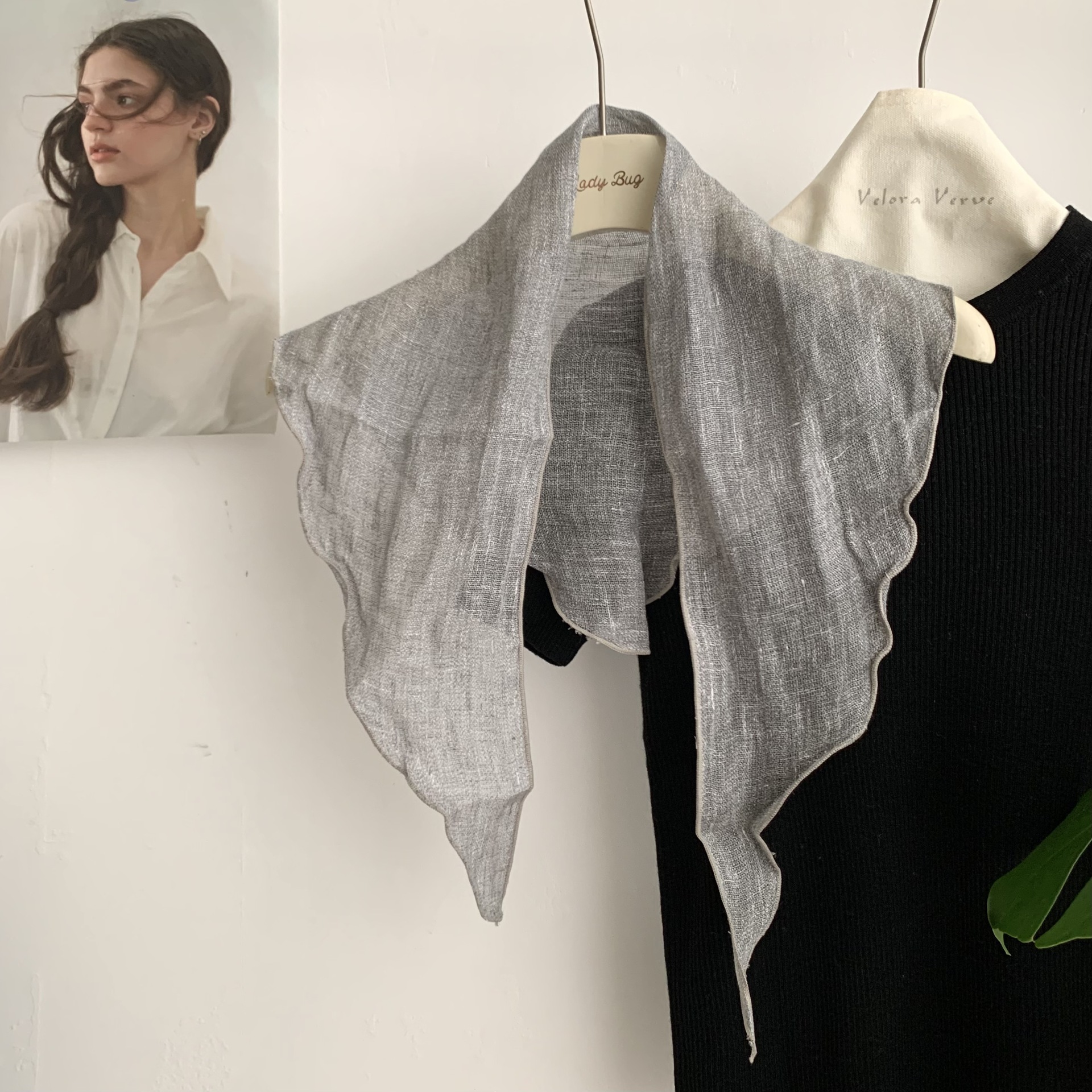 SKU-29 단색 플로럴 그레이