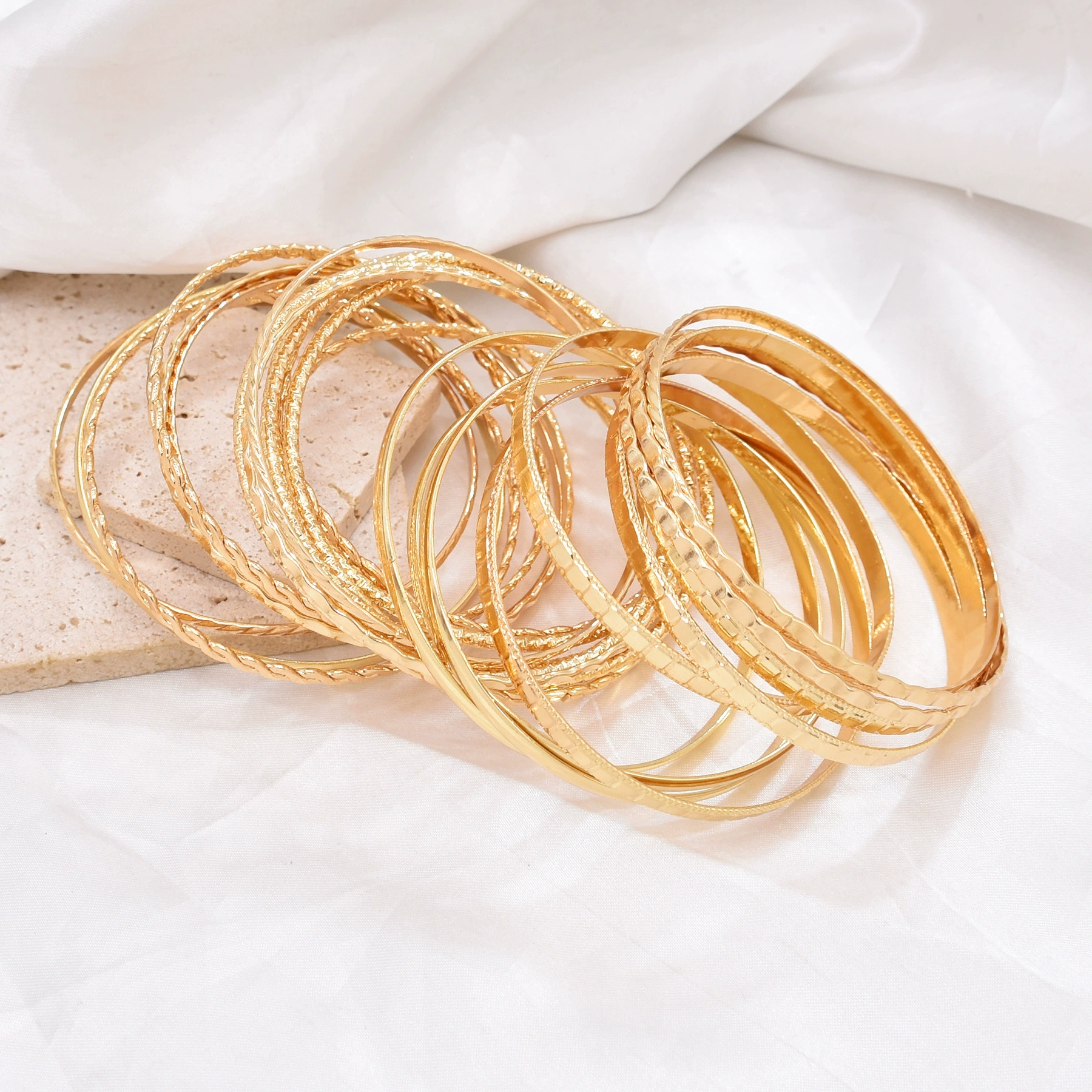 Retro metal ethnic gold bracelet, jewelry, accessory, ethnic style, simple and elegant design