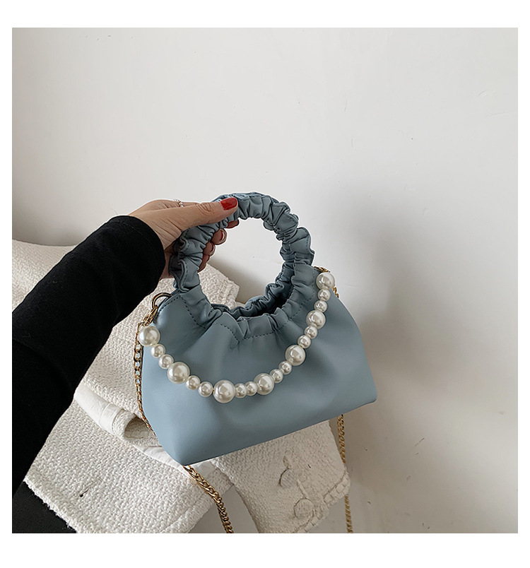 Wholesale Pleated Pearl Chain Solid Color Handbag Nihaojewelry display picture 131