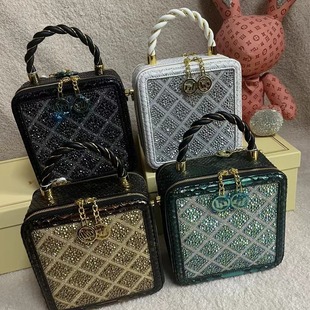 �羳���������p�����Ů2024�¿�r���p��С���ٴ�����б���