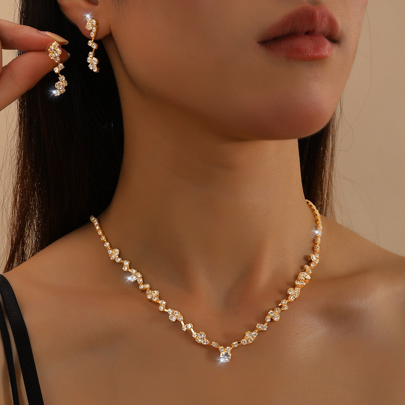 Cross-Border Hot Sale 2025 Fashionable and Simple Bridal Accessories Silver Gold Rhinestone Necklace Earrings Bracelet Ring Set