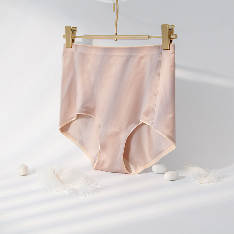 Wholesale 100 mulberry silk crotch silk underwear ladies hip briefs naked silky high waist shorts without trace