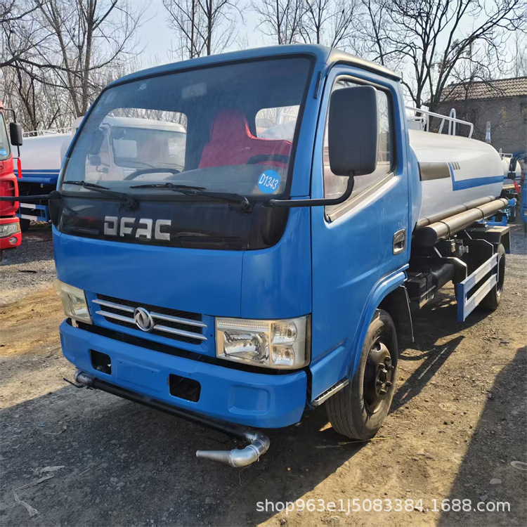 Front-Mounted Electronic Gun Dongfeng Sprinkler Dust Suppressor Truck Construction Site Diesel Sprinkler Truck Landscaping Road Sprinkler Truck