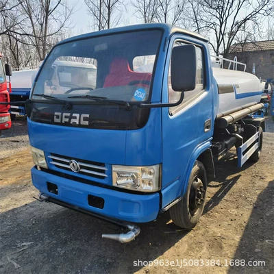 Suvarma maşınları Sprinkler Dust Suppressor Truck Construction