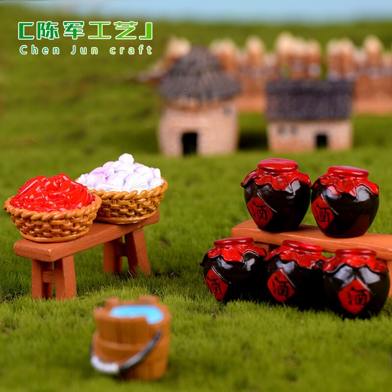 Micro-Landscape Accessories: Wine Jars, Bowls, Haystacks, Wooden Buckets, Chili Peppers, Garlic, Bamboo Baskets, Steamer Baskets, Resin Ornaments, Crafts