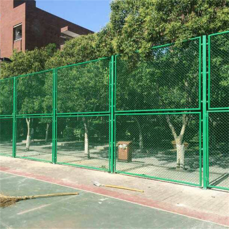 框架式篮球场围栏 球场勾花围网户外运动场防护围栏焊接式菱形网