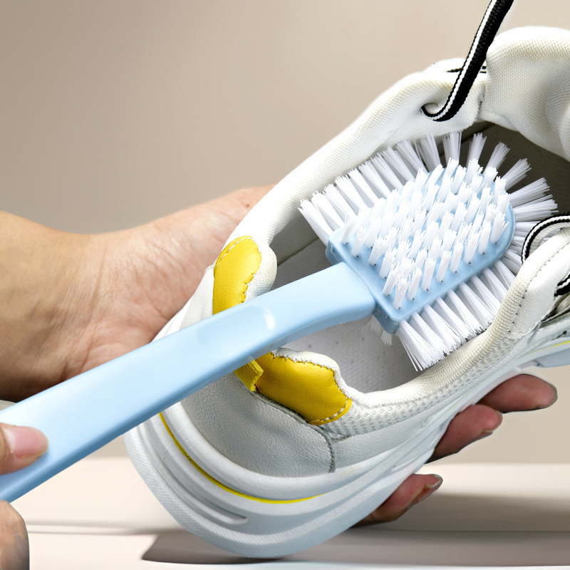 Soft children's plastic shoe brush for home use for laundry