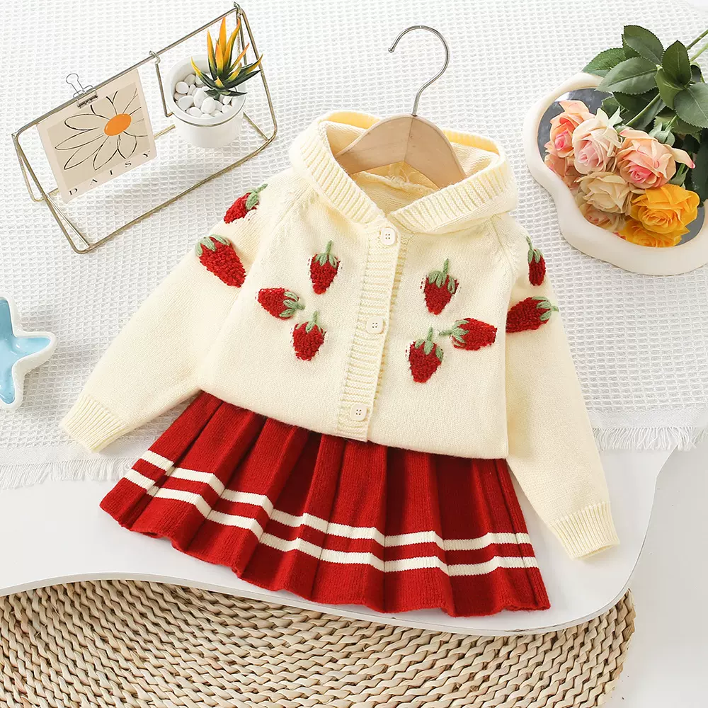 儿童毛衣套装秋冬新款草莓连帽针织套裙女宝宝可爱韩版长袖外套潮