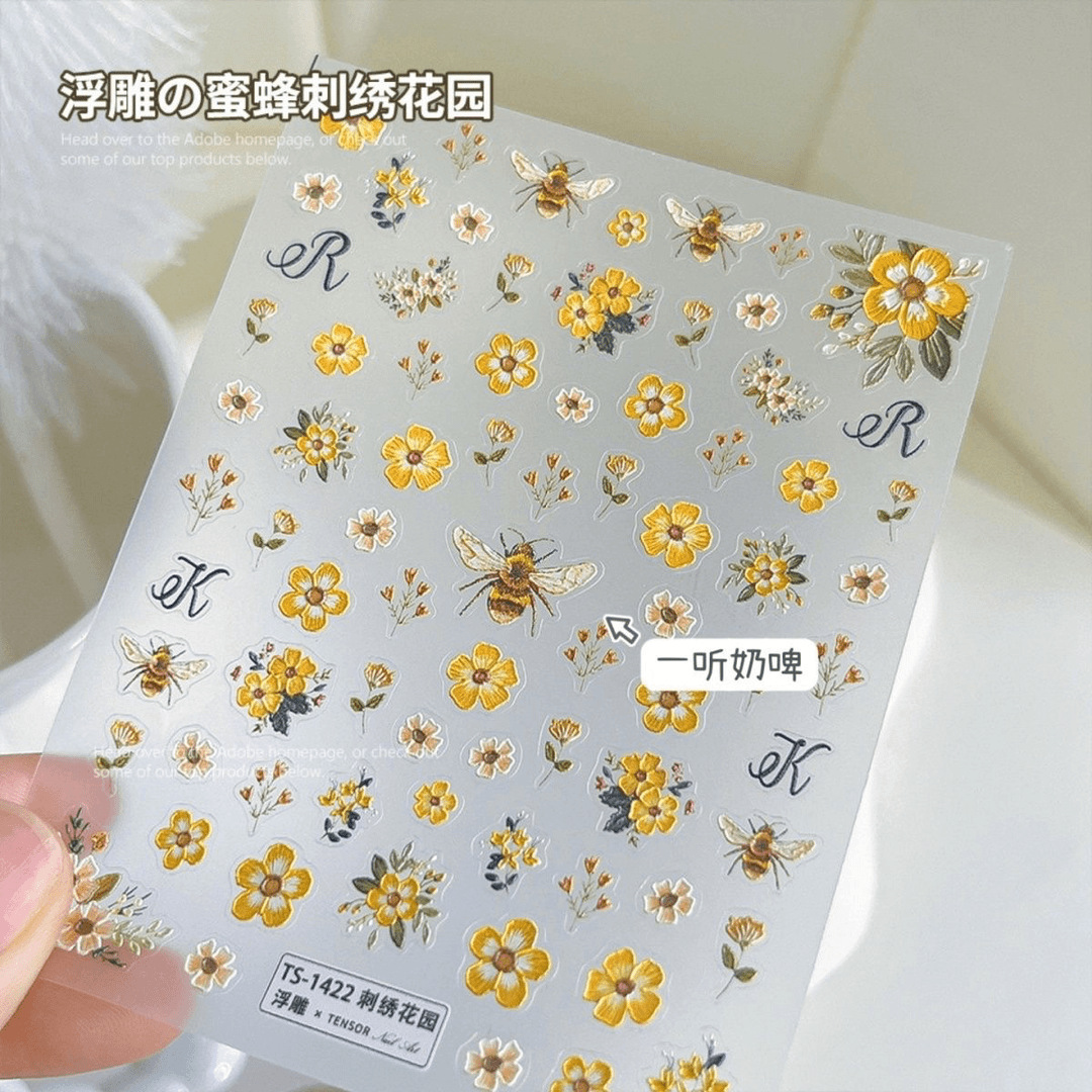작은 빨간 책 같은 스타일 꿀벌 자수 정원 네일 아트 스티커 구호 스테레오 접착 노란색 꽃 네일 장식 스티커