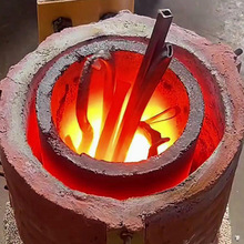 小型感应熔铜炉中频熔炼电炉电动倾倒式金银铝铁熔化设备厂家