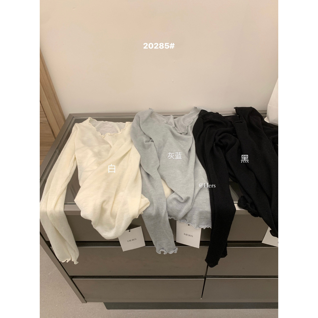 Hers coreano simple y versátil, perezoso, Ou Ruofeng, ligero y cómodo, camiseta de manga larga, camisa de fondo para mujer, verano 20285 image 6
