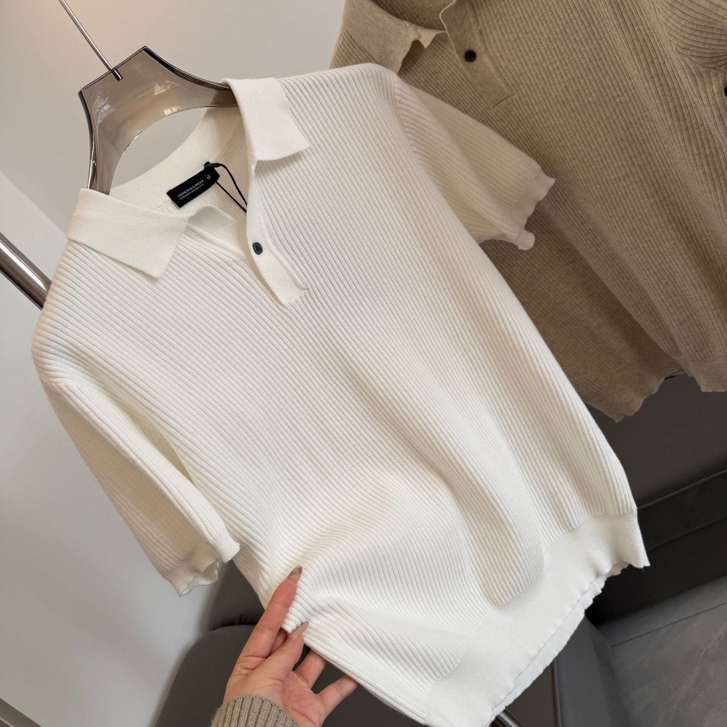 Polo camiseta de punto de manga corta camiseta de hombre V paolo rayas viejos vientos de negocios fábrica de camisa al por mayor cuello