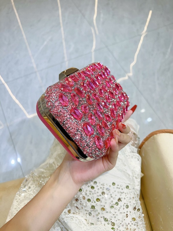 新商品のクロスボーダー宴会のハンドバッグの女性の手提げ斜めショルダーバッグの肩の高級感の小さいカバンがいっぱいになっています。|undefined