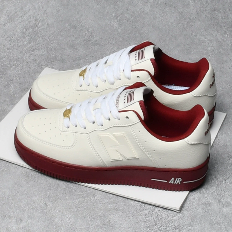 New Balance, Air Jordan, кроссовки, белые ботинки для любимого, спортивная обувь, обувь