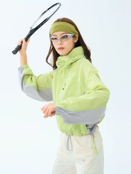 Outdoor mountain-style sun protection jacket for women, summer 2026 new model, UV protection, lightweight, short style, suitable for petite individuals
