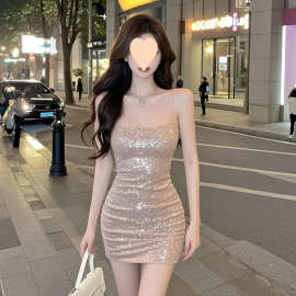 辣妹亮片吊带连衣裙夏季高端气质名媛轻奢小众显身材紧身包臀裙子