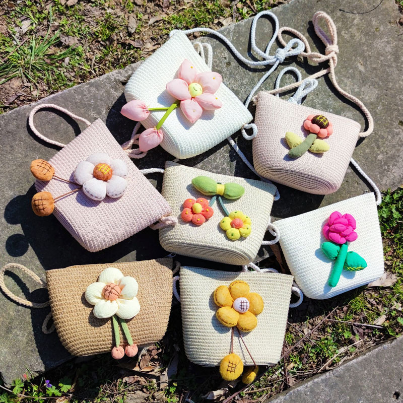Little Girl Summer Woven Straw Bag Cute Kidsren's Mobile Phone Bag 2025 New Style Girls Crossbody Bag Little Girl Summer Woven Straw Bag Cute Kidsren's Mobile Phone Bag 2025 New Style Girls Crossbody Bag