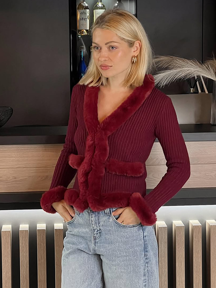 El estilo de moda corto de costura de bordes de lana universal de cuello en V cardigan de manga larga de otoño y invierno 2025 nuevo estilo europeo y americano transfronterizo