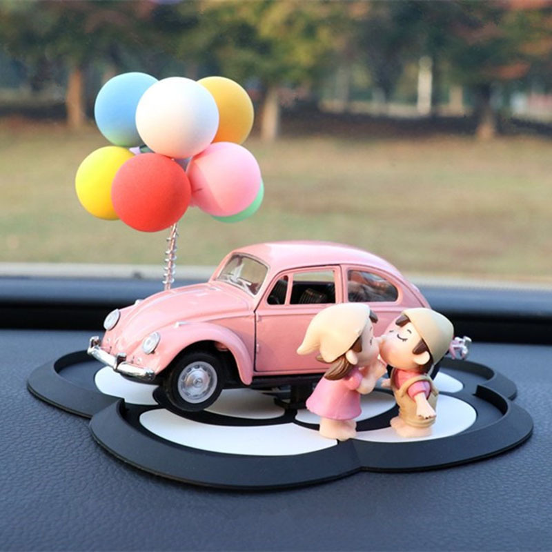 Pareja de adornos creativos para automóviles femeninos lindos accesorios para automóviles panel de instrumentos decoración de control central perfume para automóviles productos de aromaterapia