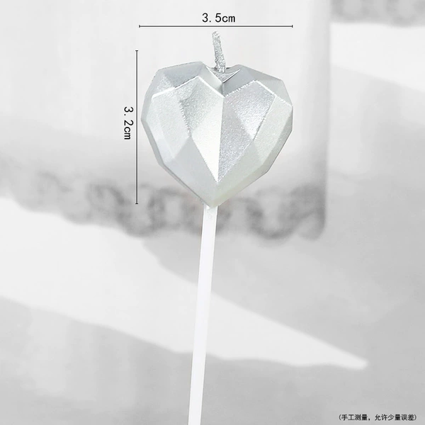 Silver love edges candle