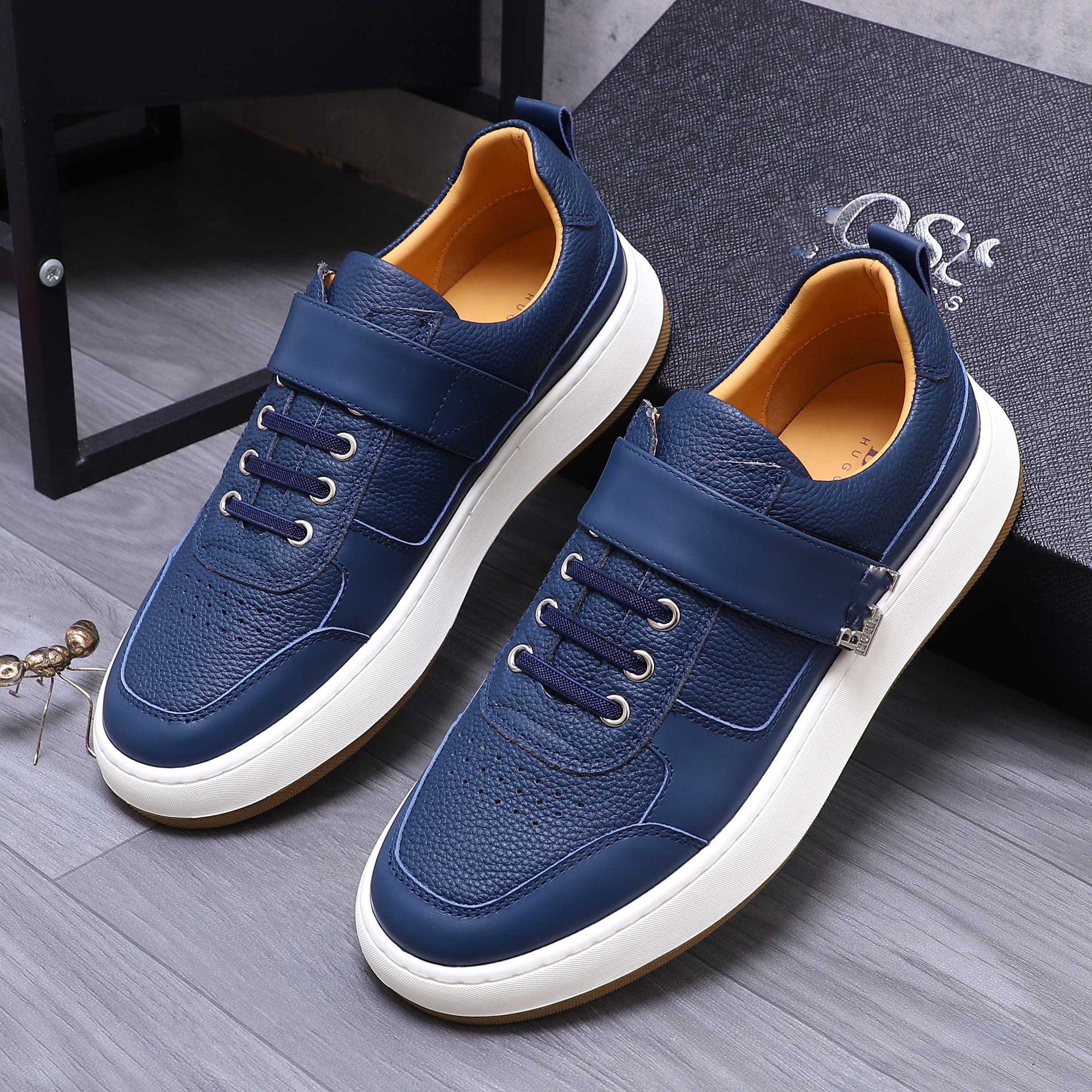 Men's Genuine Leather Casual Shoes Comfortable Versatile Low-top_voghion.com