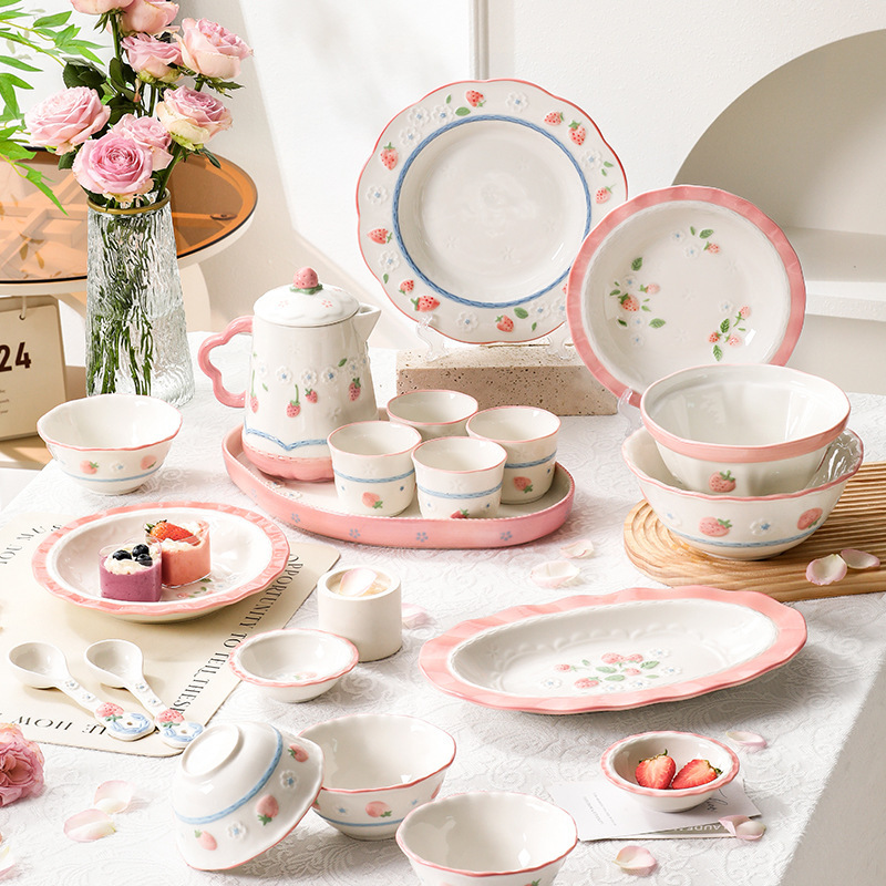 Strawberry Love Tableware Set Cute Hand-Painted Ceramic Underglaze Color Disc Egg-Shaped Plate Home Rice Bowl Souvenir