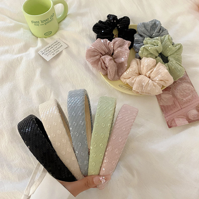 Sweet Solid Color Cloth Patchwork Hair Band Hair Tie display picture 1