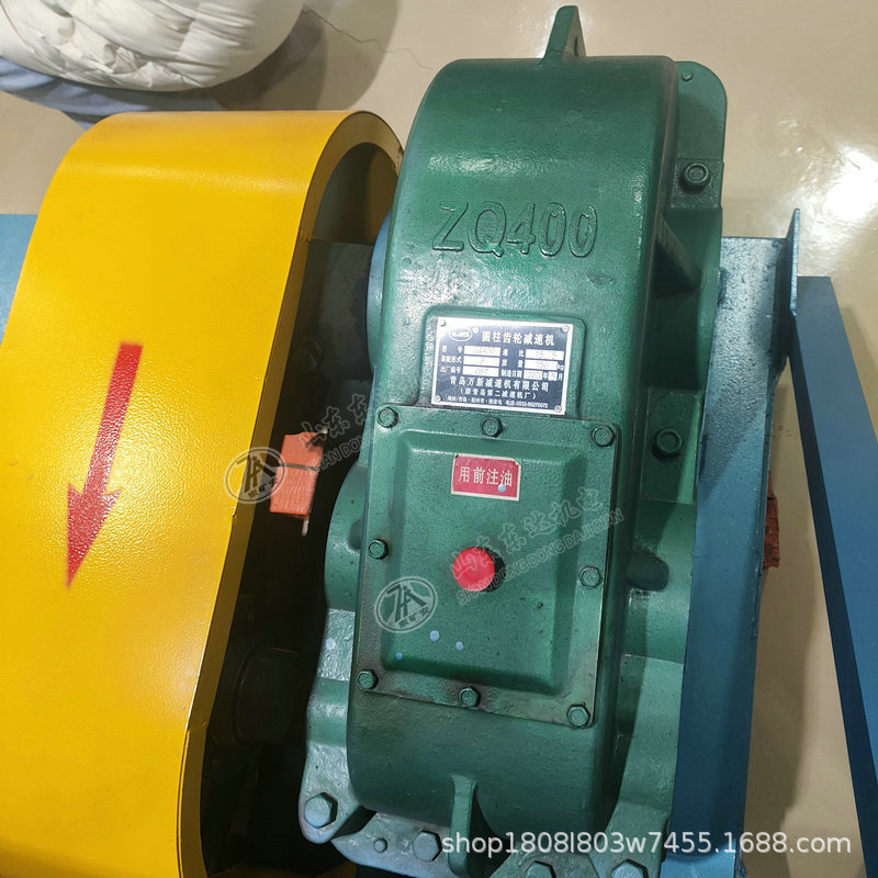 往复式给煤机减速机 (1).jpg