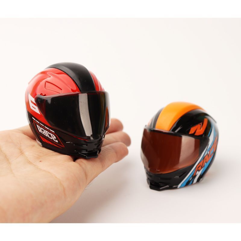 Simulación de motociclista aleación de deformación muñeca casco muñeca hecha a mano adornos de escritorio modelo de regalo para niños hombre