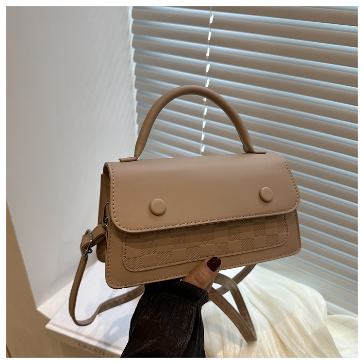 Colores contrastantes de costura de damas ocio 2024 estilo de moda extranjero nuevo otoño brazo de hombro bolso de mochila cuadrado