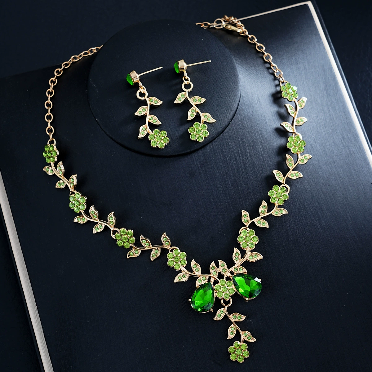Серебряная игла из жемчуга, брендовый цирконий с кисточками, серьги, серебро 925 пробы, легкий роскошный стиль, яркий броский стиль, качественный стиль, оптовая продажа