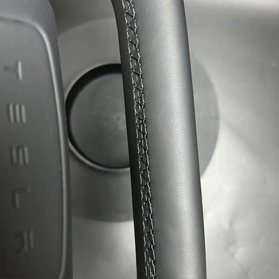 Cyber Edition, Tesla Steering wheel