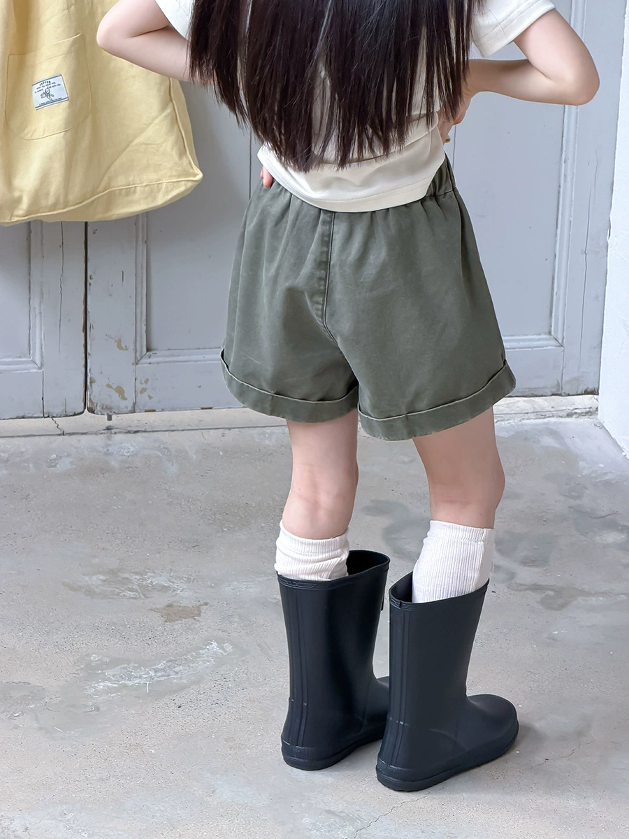 Girls Fashionable Retro Casual Hot Pants 2026 Summer Children's Design Pressed Pleated Letter Curved Shorts