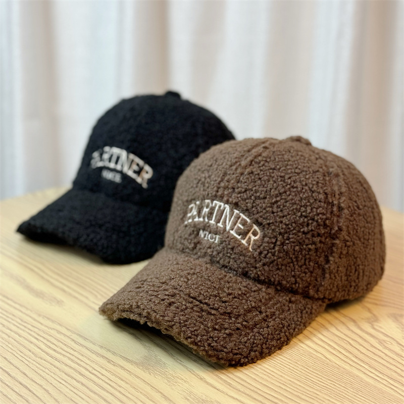 Kinder baseball cap van lamswol en pluche warm_voghion.com
