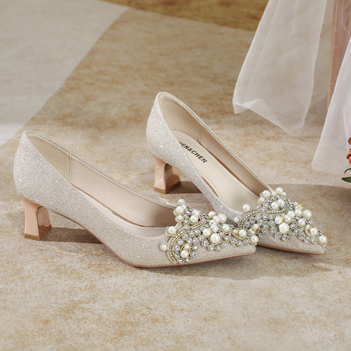 C588-13 Pointed Toe High Heel Wedding Shoes  New French Fashion Low Heel Single Shoes Versatile Plus Size Women's Shoes 40-43