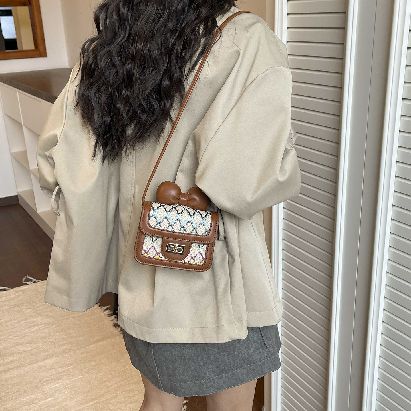 Hermosos arcos extranjeros, bolsos de hombro para hombres y mujeres, bolsos mini compactos para bebés, bolsos de moda tejidos para niños
