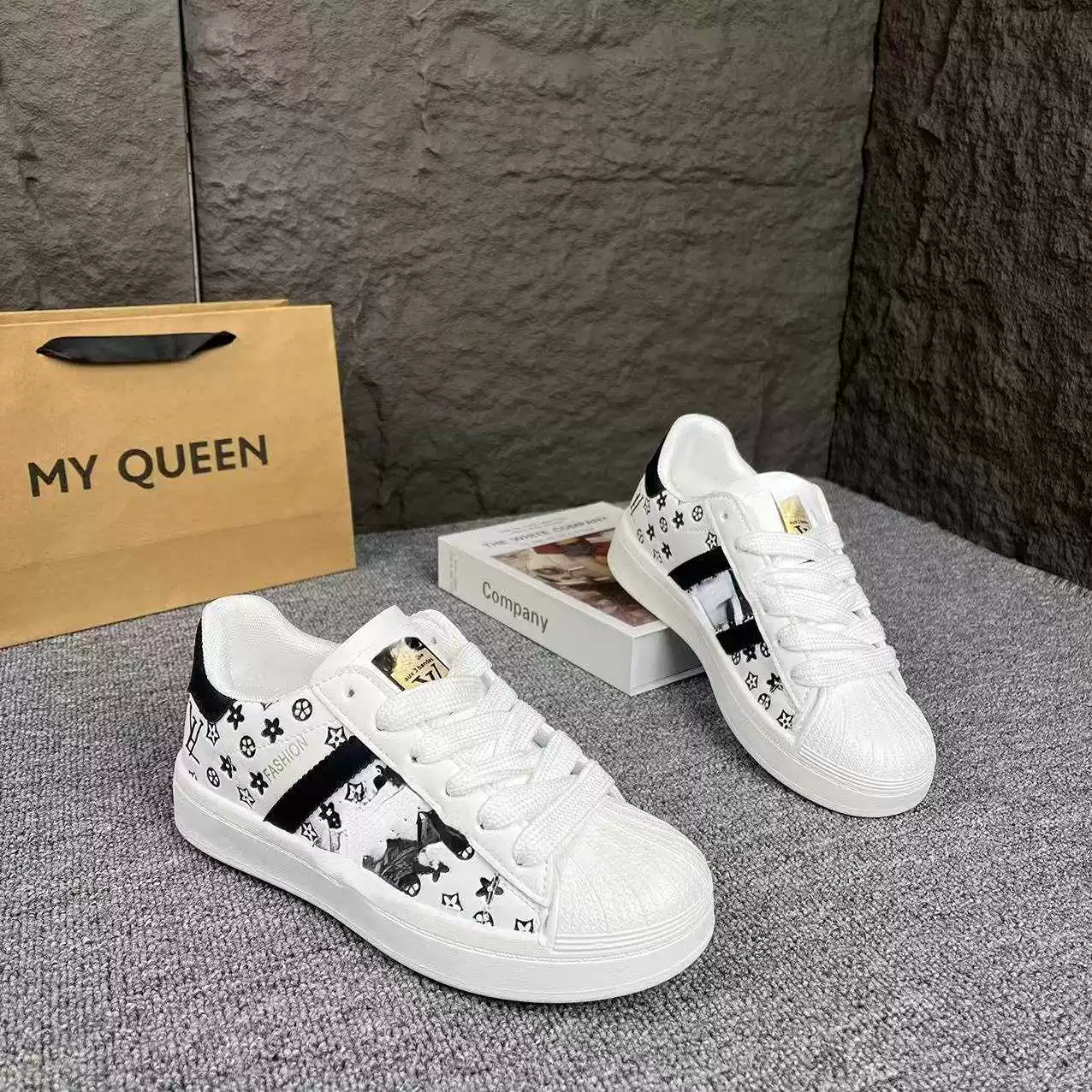 Пары с буквенными принтами туфли ретро три классические туфли для головы раковины весна и осень новые модные дикие туфли