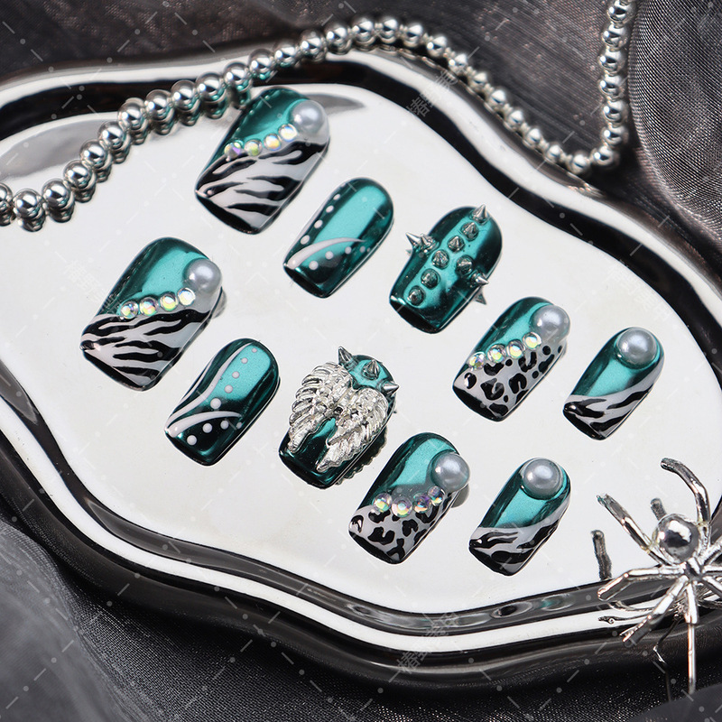 Guangdong Wholesale Mirror Magic Powder Wearable Nail Art Hand-Painted Animal Pattern Collection Blue-Green Metallic Punk Style Fake Nail Tips