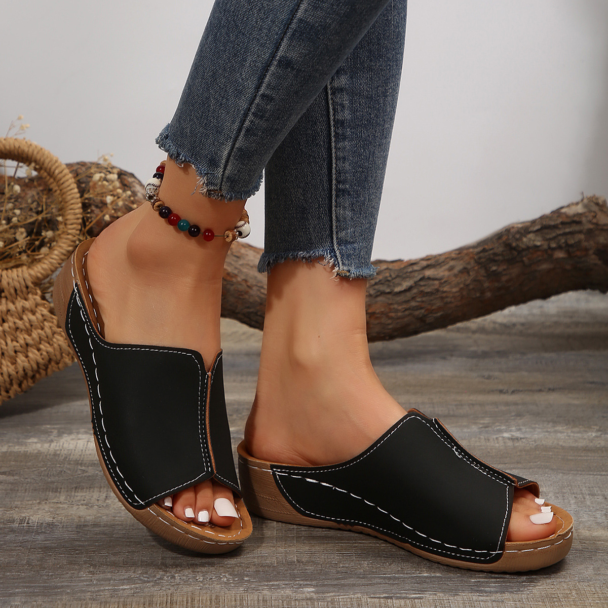 fashionable women's slippers wedge heel platform for leisure