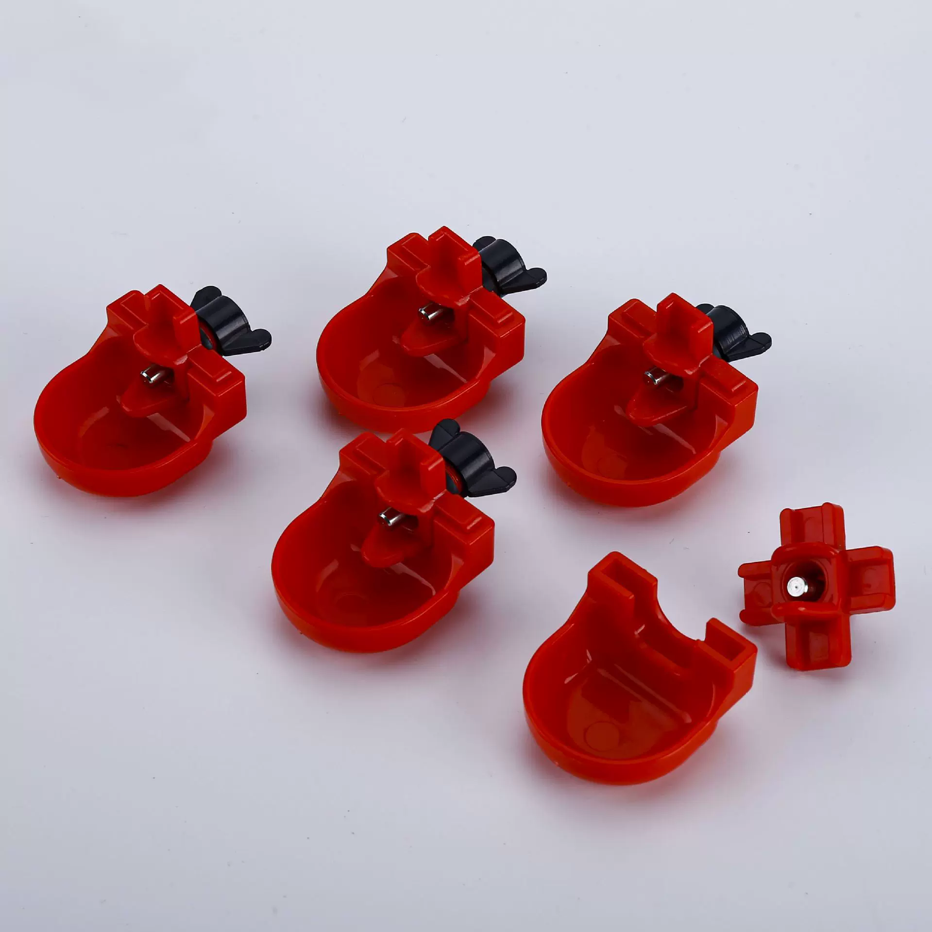 鸡自动饮水嘴养殖设备家禽喂水碗十字饮水器家禽自动饮水器