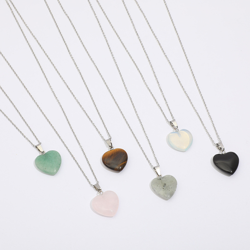 Fashion Heart Shape Stainless Steel Natural Stone Luminous Pendant Necklace 1 Piece display picture 1