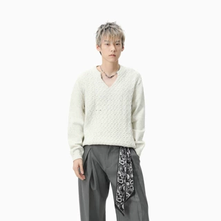 MTLCLOTHES男装|复古老钱风短款V领麻花慵懒宽松套头针织毛衣休闲
