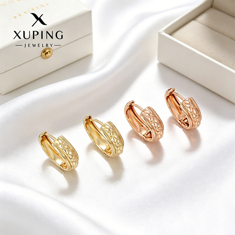 Xuping Europa y América transfronterizos geométricos círculo de cobre aleación de moda brillante pendientes de cuadrícula personalizados fábrica