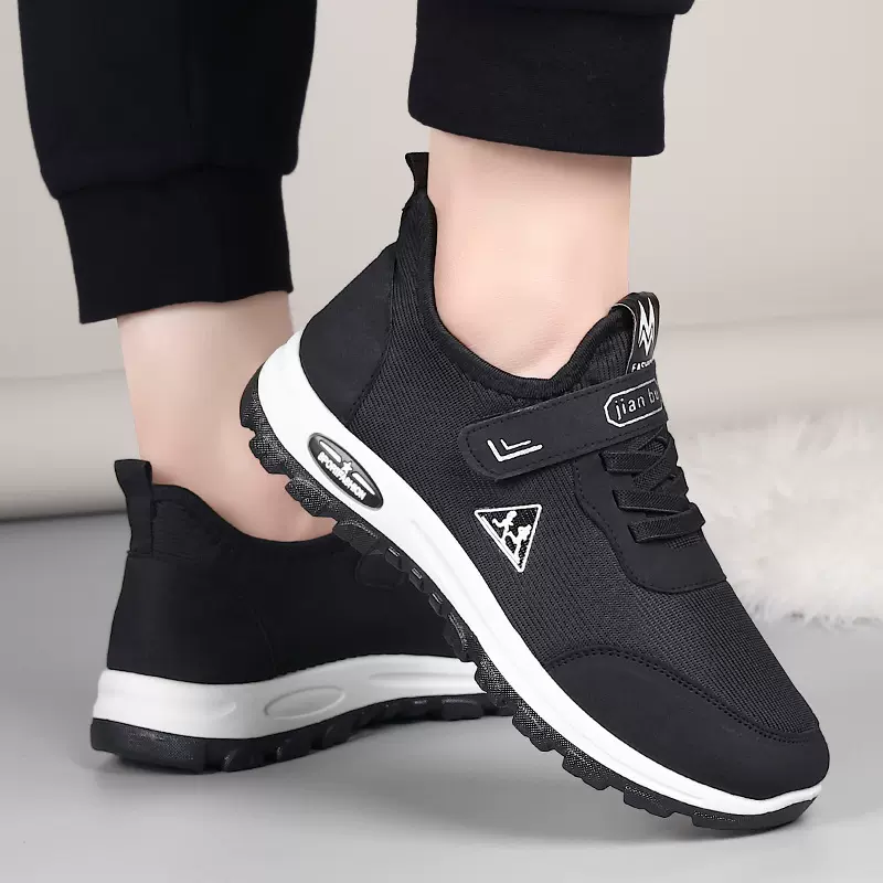 鞋子男秋冬新款健步鞋休闲平底中老年爸爸鞋老北京布鞋运动鞋批发