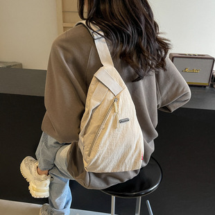 Tiktok Trending Japanese-Style Chest Bag for Men and Women, Simple Versatile Crossbody Bag, 2025 New Casual Outdoor Nylon Shoulder Bag