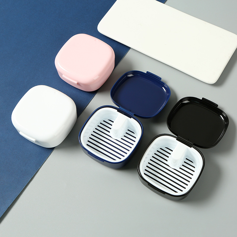 New portable double-layer cleaning and draining pill box, multifunctional portable layered invisible braces storage case New portable double-layer cleaning and draining pill box, multifunctional portable layered invisible braces storage case