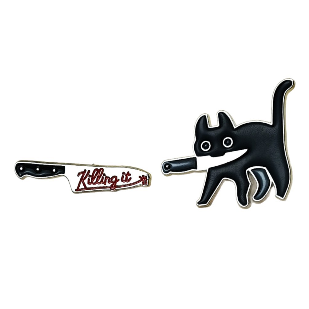 Personalidad, divertido, cuchillo, gato, insignia de metal, cuchillo, letras en inglés, decoraciones creativas, broche de ropa de aceite de goteo de aleación