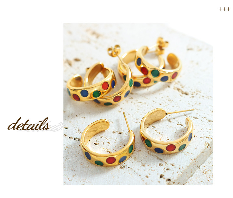 Simple Style C Shape Titanium Steel Plating Earrings 1 Pair