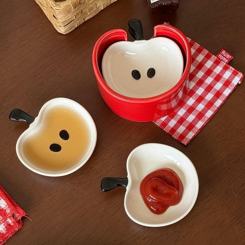 かわいいリンゴの調味料皿の創意的な陶磁器の火鍋の調味料の皿の高い顔の値の精巧な台所の酢の皿は味噌の皿をつけます。|undefined